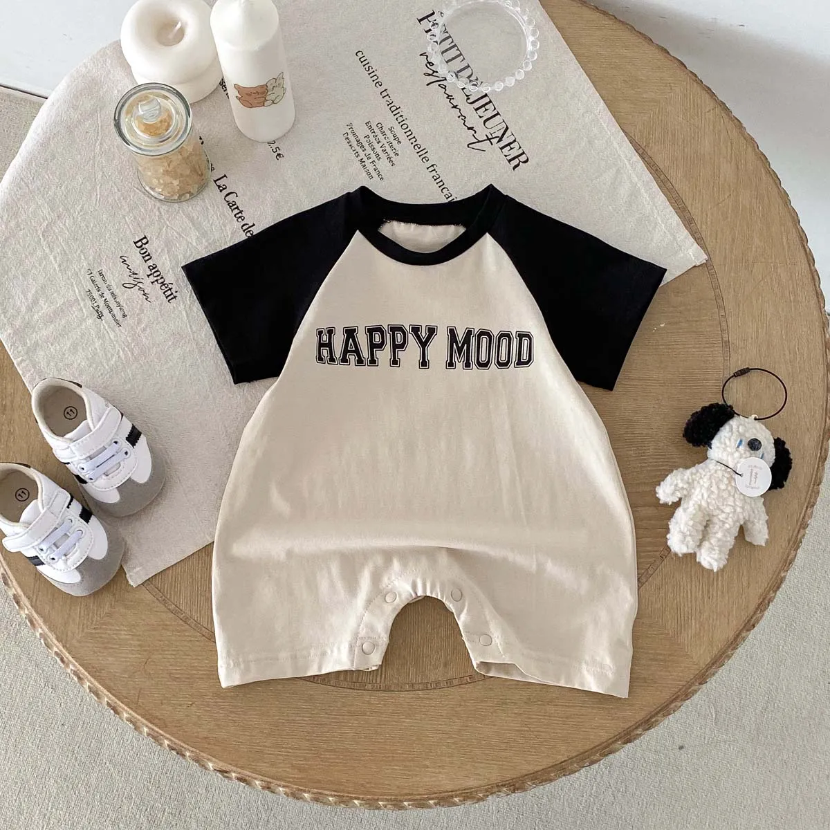 Korean version of summer baby letter printed contrast color short-sleeved jumpsuit, summer baby boy letter short-sleeved jumpsui