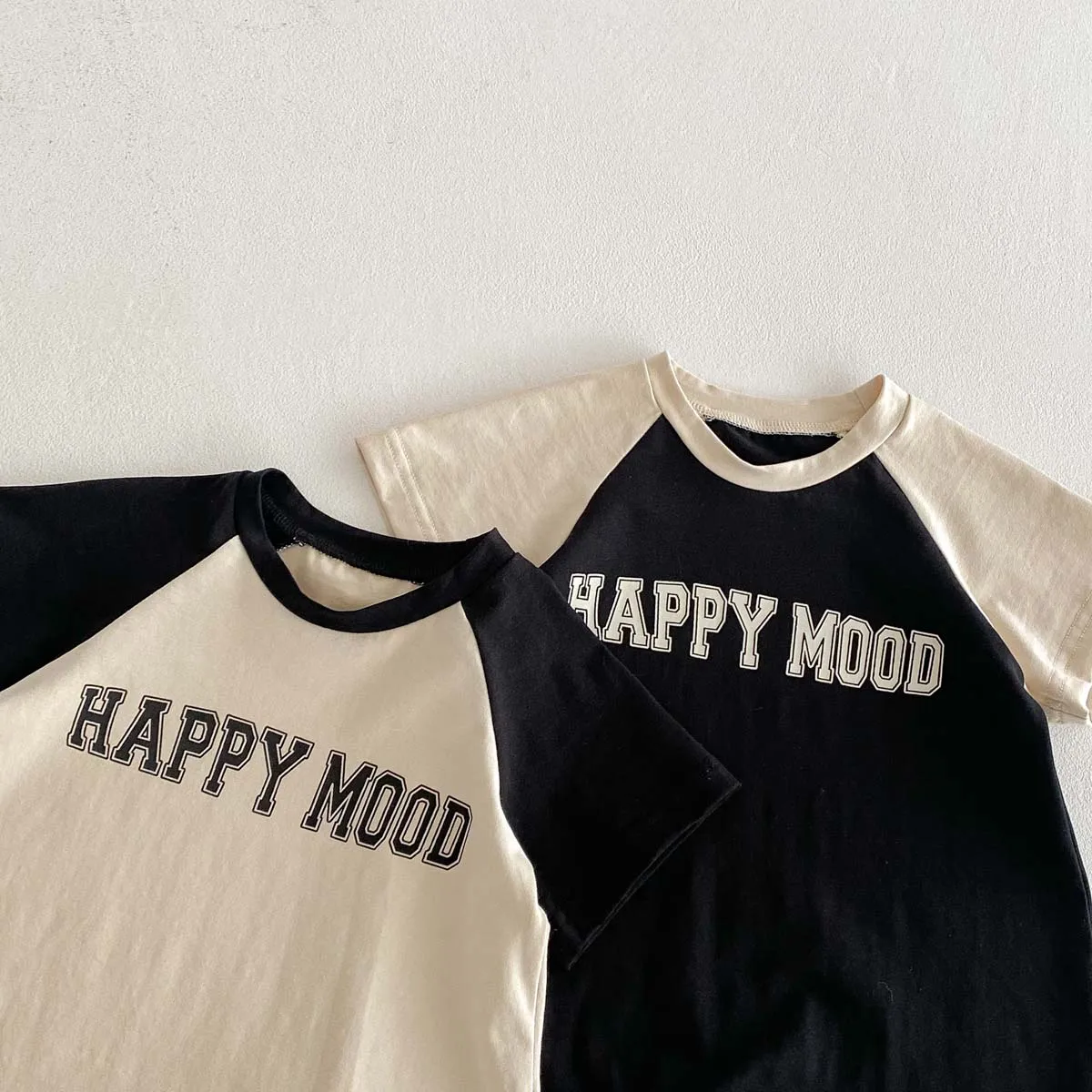 Korean version of summer baby letter printed contrast color short-sleeved jumpsuit, summer baby boy letter short-sleeved jumpsui