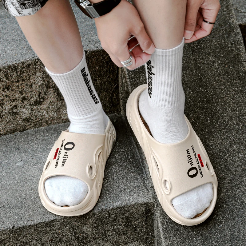 Summer Men's Massage Slippers Indoor Outdoor Sandals Beach Men Casual Shoes Comfortable Slides Flip-flop Men Women Home Slippers