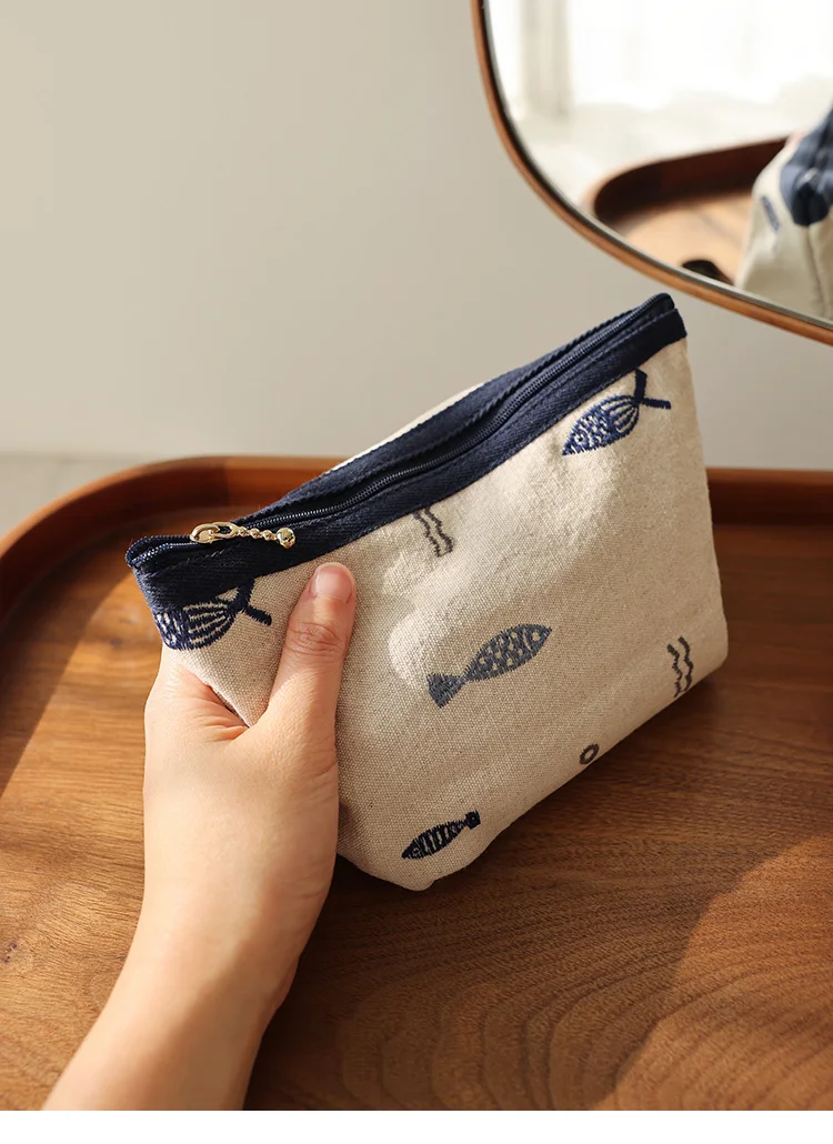 Embroidered Cosmetic Bag Literary Simple Storage Bag Travel Portable Zipper Makeup Bag Ethnic Style Liner Handmade Medium Bag