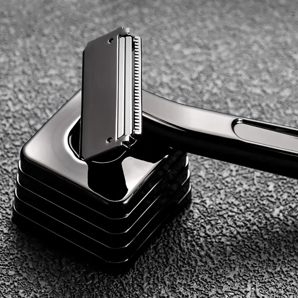 Twin Blade Safety Razor Old-Fashioned Metal Half Guard Blade Design for Men's Body Shaving Safety Razor Includes Matching Stand