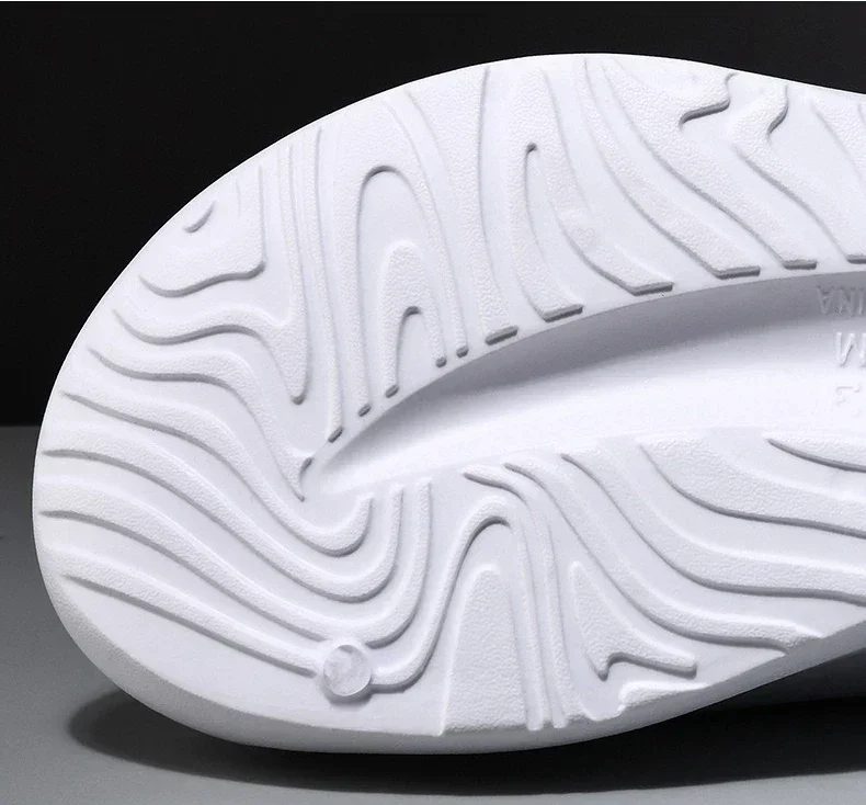 High quality new Slippers Men Women Eva Soft Bottom Slippers Thick Bottom Comfortable Shock-absorbing Lightweight Beach Shoes