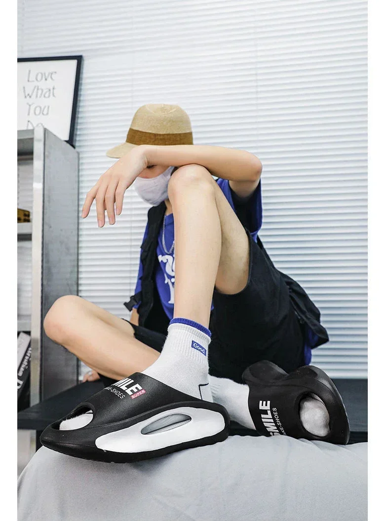 High quality new Slippers Men Women Eva Soft Bottom Slippers Thick Bottom Comfortable Shock-absorbing Lightweight Beach Shoes