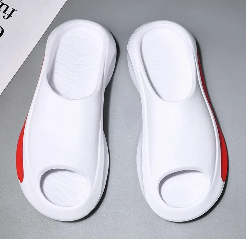 High quality new Slippers Men Women Eva Soft Bottom Slippers Thick Bottom Comfortable Shock-absorbing Lightweight Beach Shoes