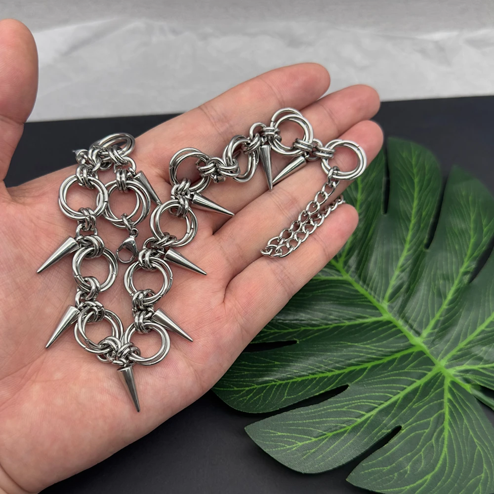 Goth Spiky Chainmail Choker Necklace for Women Men Punk Y2K Handmade Stainless Steel Rivet Spike Necklace Emo Grunge Aesthetic