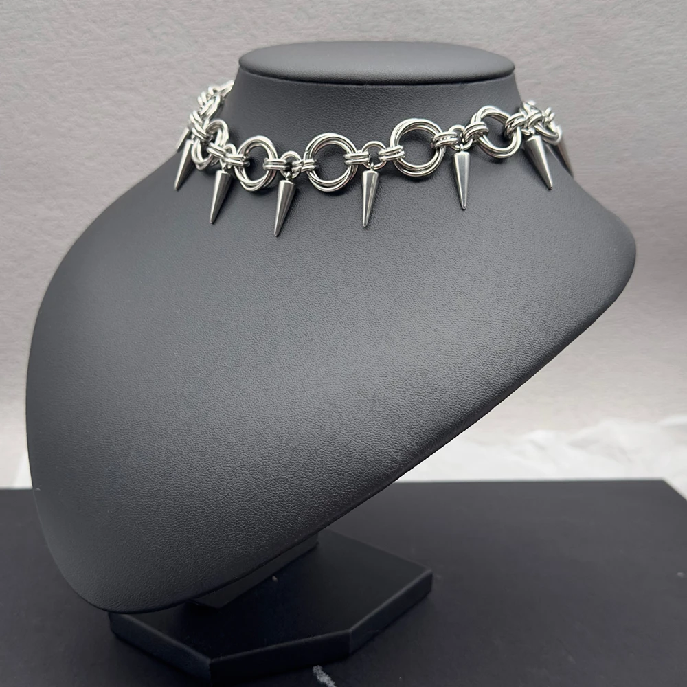 Goth Spiky Chainmail Choker Necklace for Women Men Punk Y2K Handmade Stainless Steel Rivet Spike Necklace Emo Grunge Aesthetic