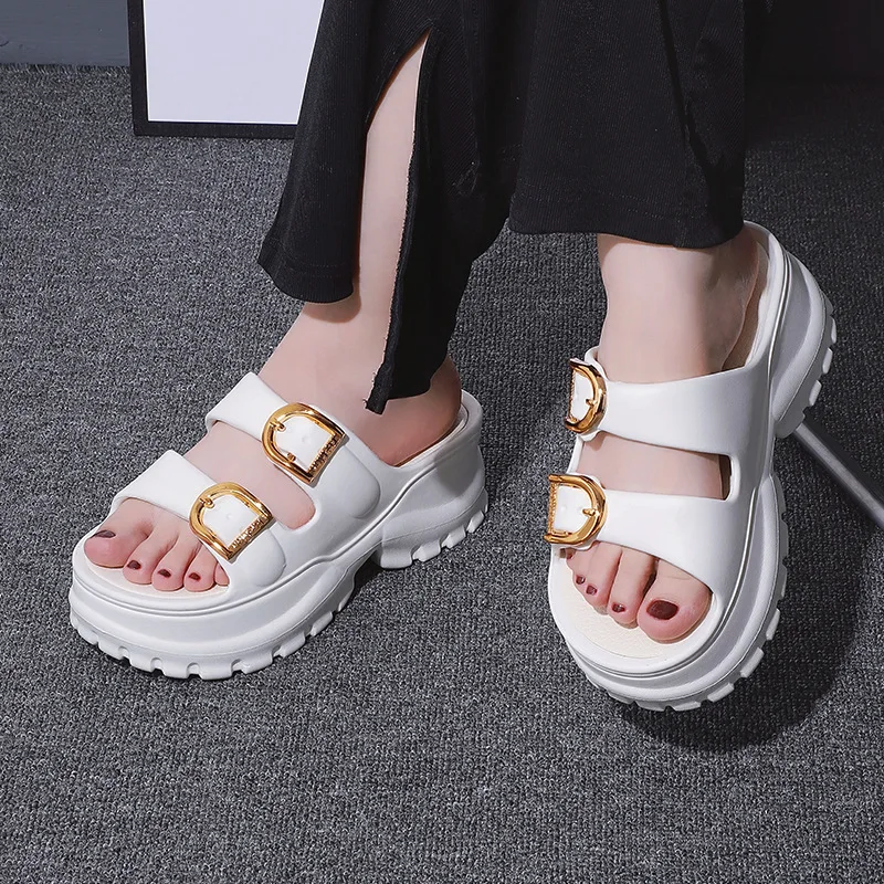 2025 Versatile Platform Flip Flops - Thick Sole Sandals with Cloud Comfort, Durable Outdoor Slides for Beach/Street Wear