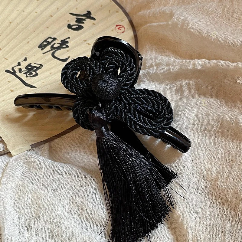 New Chinese Style Ancient Style Hand Woven Tassel Acrylic Clip Elegant Dignified Cheongsam Hanfu Braided Updo Hair Accessories