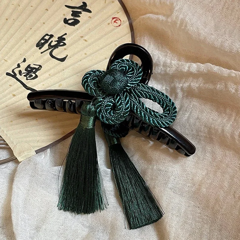 New Chinese Style Ancient Style Hand Woven Tassel Acrylic Clip Elegant Dignified Cheongsam Hanfu Braided Updo Hair Accessories