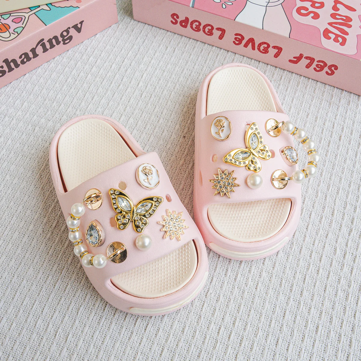 New Popular Cartoon Pearl Gold Butterfly Versatile Girls' Eva Slippers Fashionable Dual-Color Soft-Soled Non-Slip Sandals 831