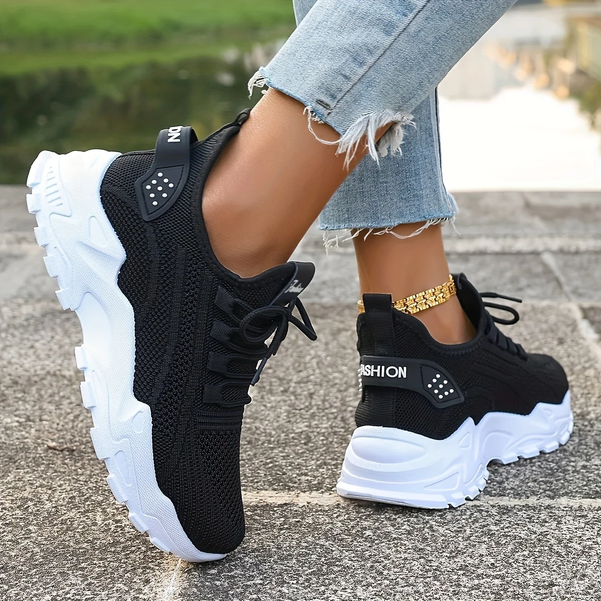 Breathable Knit Sneakers Fashion Comfortable Slip Resistant Soft Sole Shoes for Men Outdoor Walking