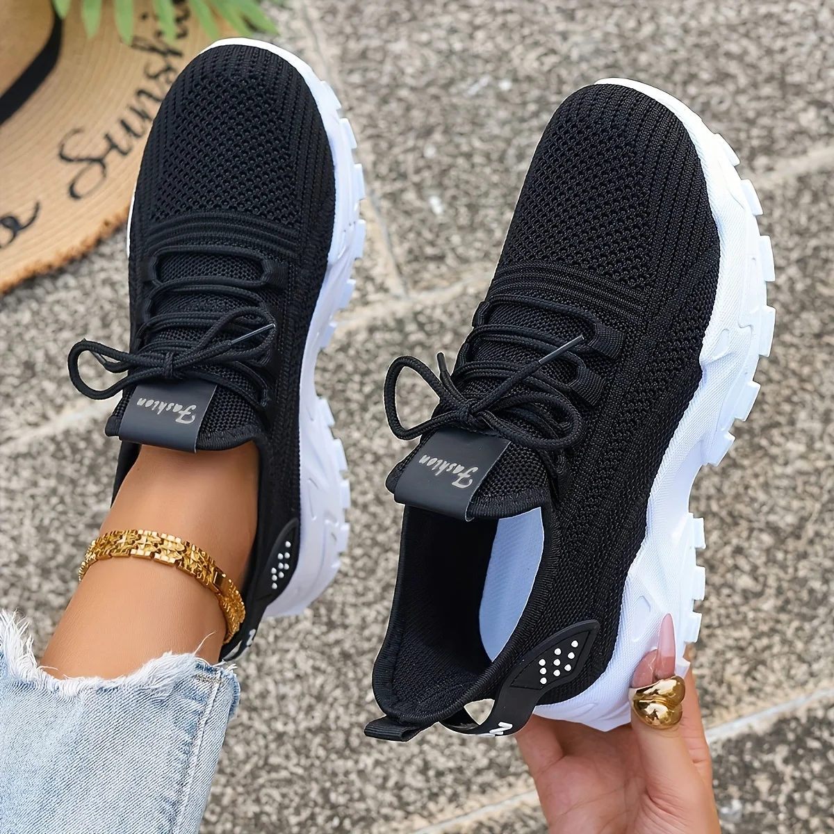 Breathable Knit Sneakers Fashion Comfortable Slip Resistant Soft Sole Shoes for Men Outdoor Walking