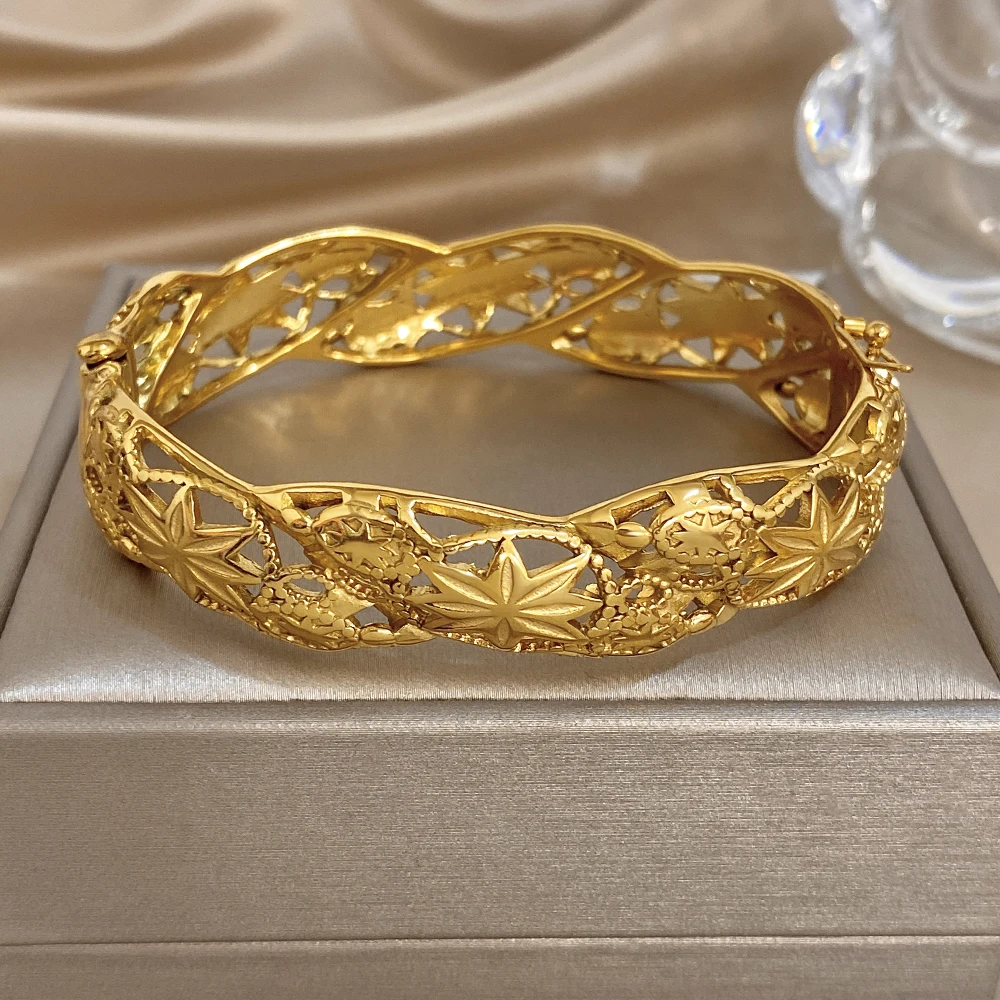 Greatera Retro Plated Gold Women's Cuff Bracelet Classic Geometry Hollow Stainless Steel Charm Colorfast Bangle European America