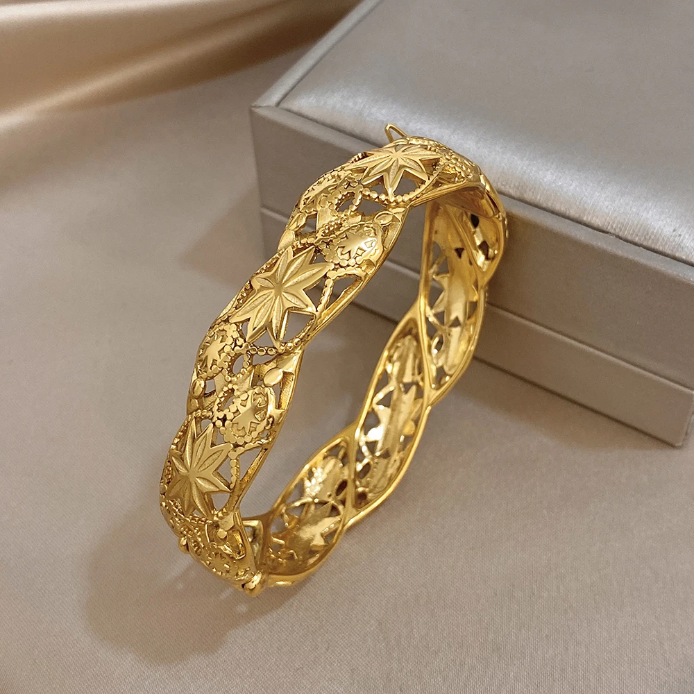 Greatera Retro Plated Gold Women's Cuff Bracelet Classic Geometry Hollow Stainless Steel Charm Colorfast Bangle European America