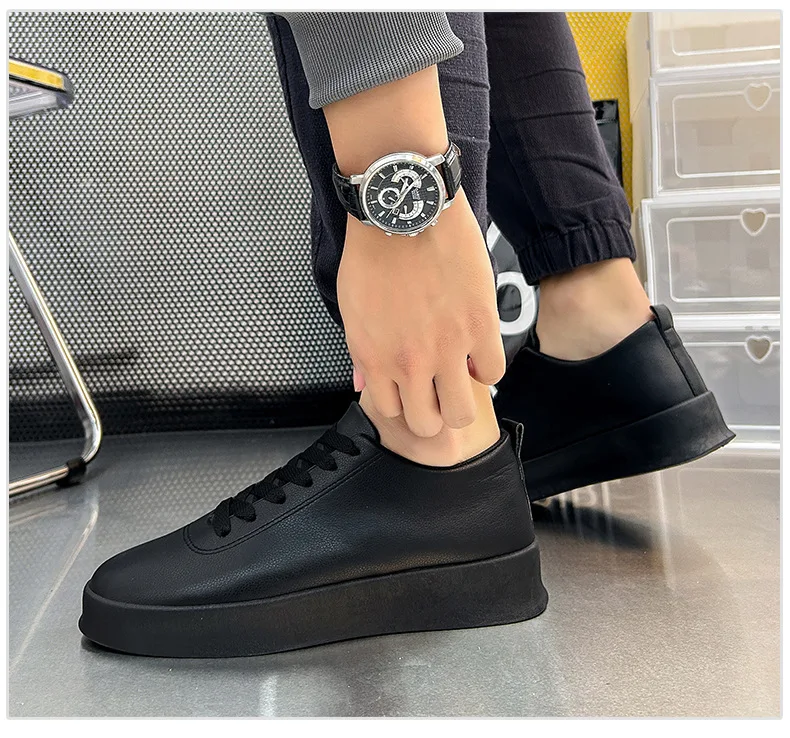 2026 Black Casual Shoes for Men Outdoor Comfortable Men Sneakers Non-slip Walking Shoes Designer Lace-Up Men Sport Shoes