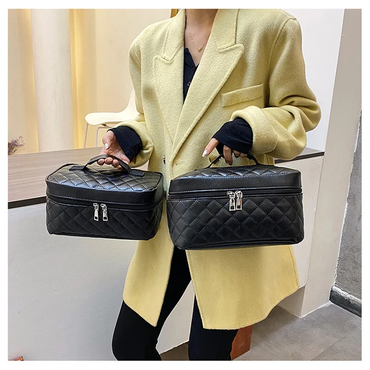 Travel Fashion Makeup Bag Large Capacity Black Handheld PU Embroidery Thread Diamond Grid Toilet Bag Makeup Storage Bag