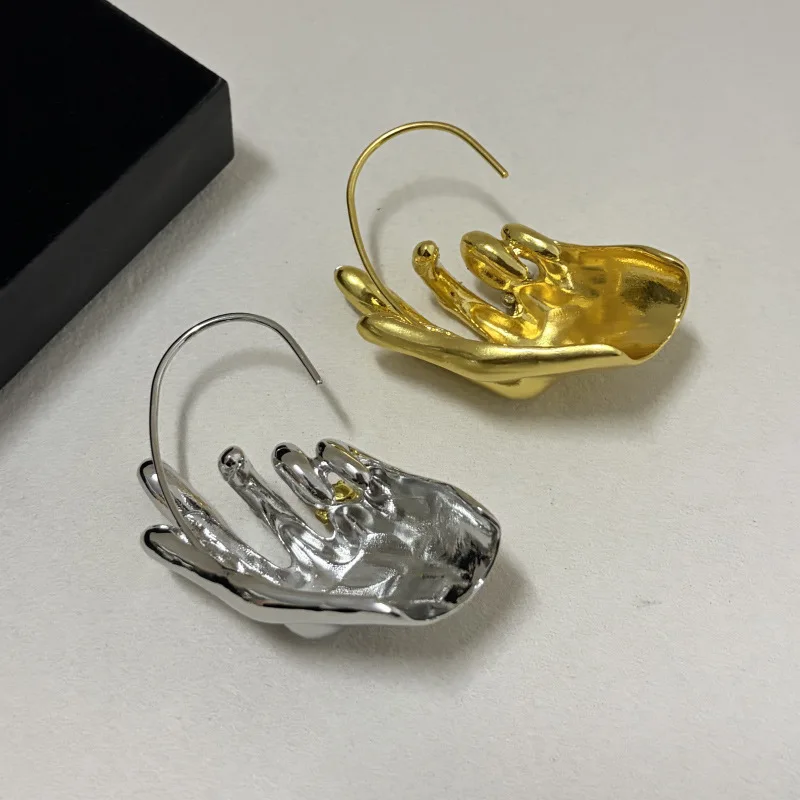 1PC Fashion Exaggertaed Metal Hand Left Earcuff Dangle Earrings for Women Statement Jewelry Accessory for Party And Show