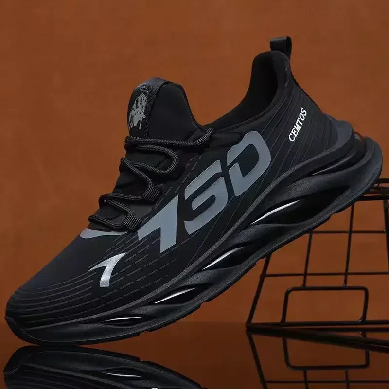 New High-quality men's lightweight outdoor men's shoes breathable new fashion daily casual shoes sports shoes  running shoes