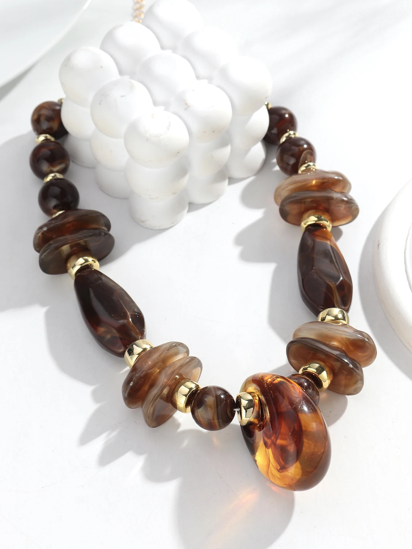 Vintage Acrylic Irregular Geometric Beads Necklaces for Women Exaggerated Resin Waterdrop Pendant Choker Handmade Jewelry Gifts