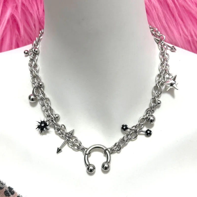 Y2K Jewelry Star Chain Rivet Pendant Necklace for Women Punk Aesthetic 90s Grunge Rock Spiked Necklace Goth Accessory