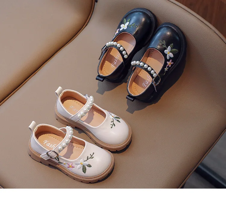 Girls Leather Shoes Embroidery Flowers Princess Sweet Kids National Style Flats Children's Flat Mary Janes Soft Dress Shoes Soft