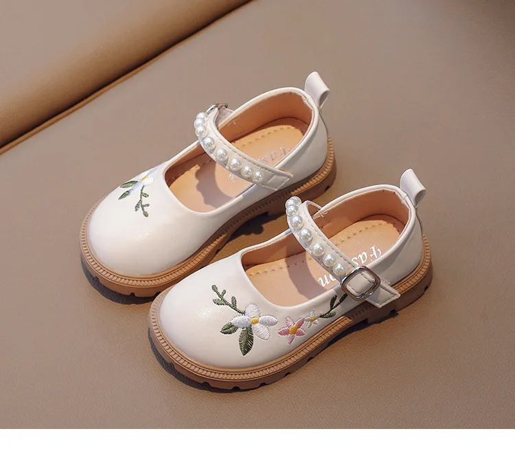 Girls Leather Shoes Embroidery Flowers Princess Sweet Kids National Style Flats Children's Flat Mary Janes Soft Dress Shoes Soft