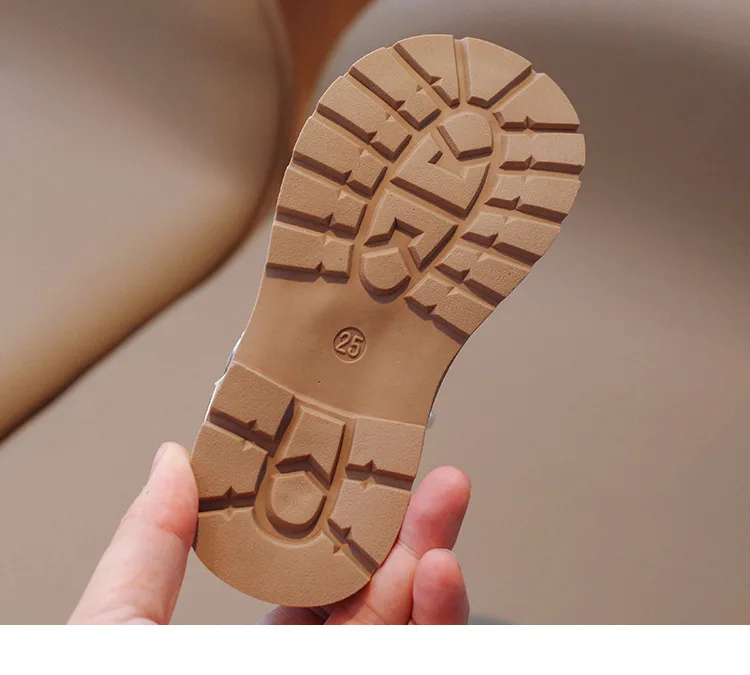 Girls Leather Shoes Embroidery Flowers Princess Sweet Kids National Style Flats Children's Flat Mary Janes Soft Dress Shoes Soft