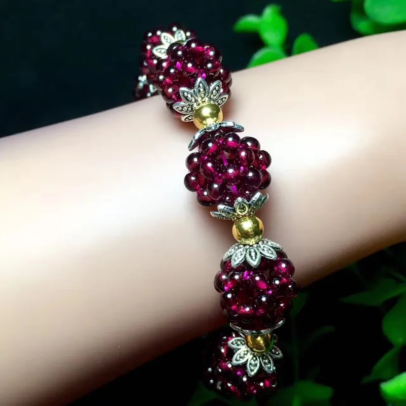 Female Natural Garnet Bracelet Grape Loose Stone Bracelet for Woman Wine Red Bead Charm Excellent Bracelet Fashion Jewelry