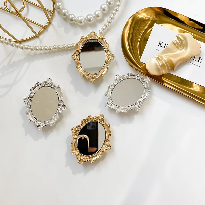 FishSheep Vintage Mini Mirror Brooches for Women Abstract Baroque Painting Gold Color and Silver Color Metal Pins for Backpacks