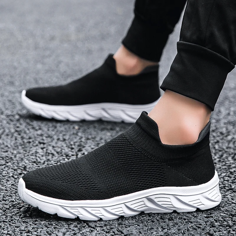 Breathable Men Casual Shoes Slip on Male Vulcanized Shoes Lightweight Men's Casual Sneakers Soft Anti-slip Flats Outdoor Loafers