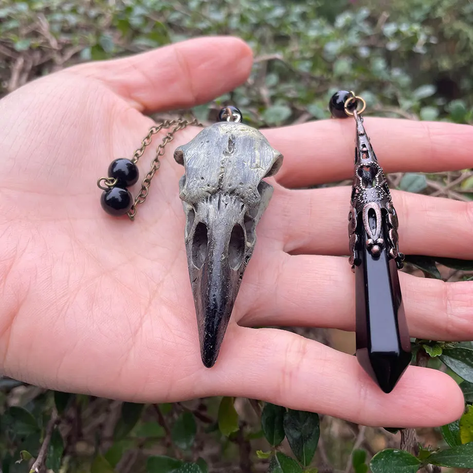 Natural Stone Black Obsidian Crystal Pendulum for Divination Dowsing Vintage Reiki Raven Skull Chain Spiritual Pendulos X189