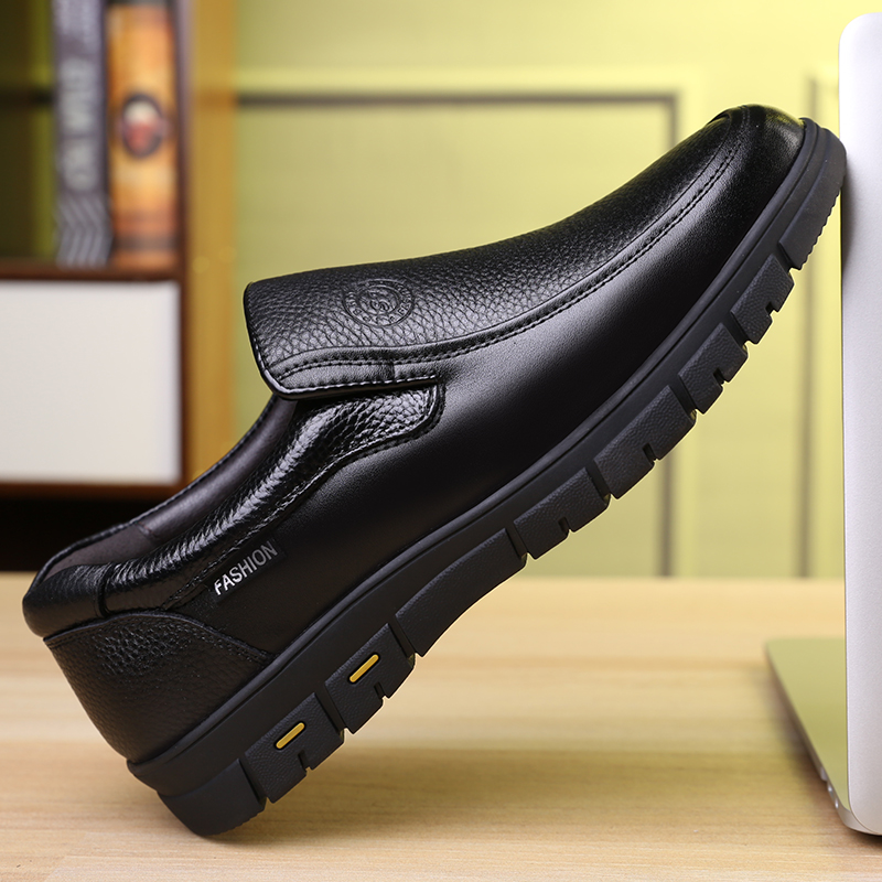 High Quality Leather Men Casual Shoes Italian Luxury Brand Mens Loafers Breathable Formal Mens Dress Shoes Slip-on Driving Shoes