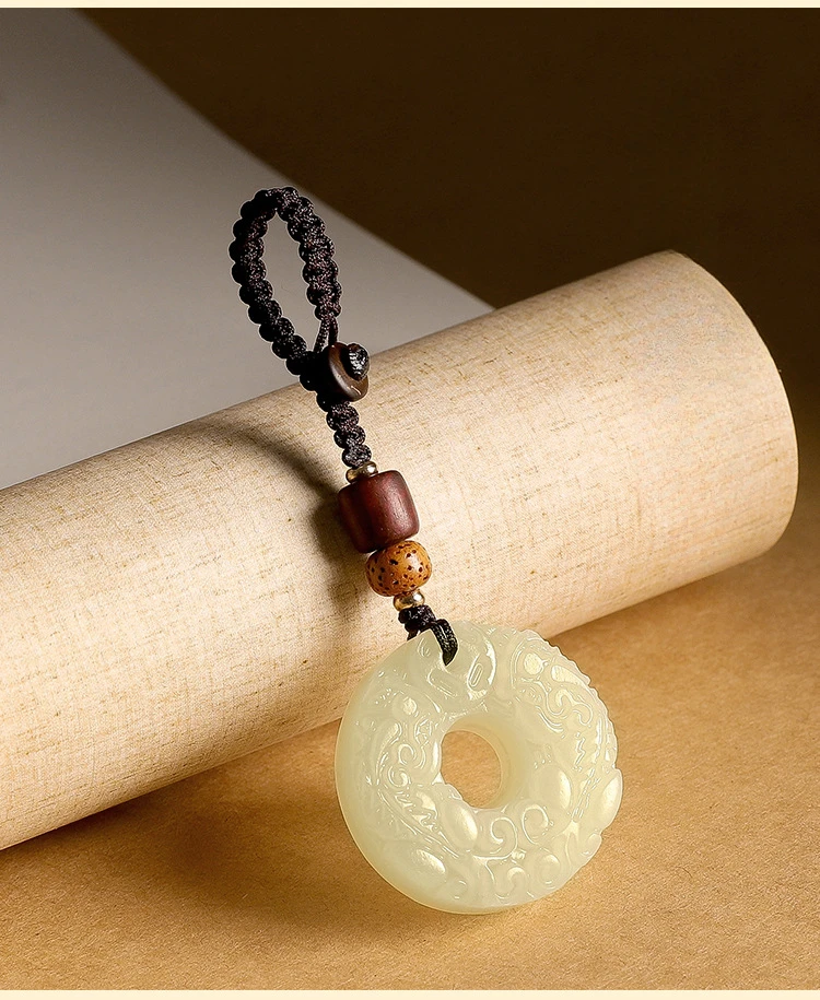 Natural Carving Jade Safety Buckle Bite Money Pixiu Keychain Wealth Transfer Handcrafted Retro Carved Bodhi Sandalwood Pendant