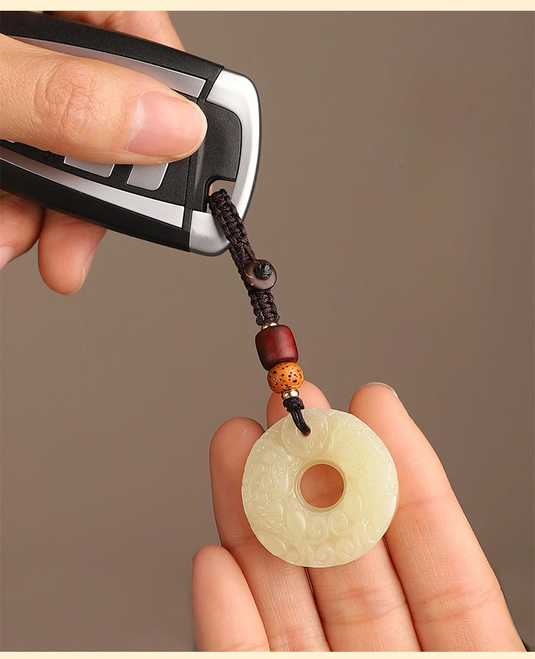 Natural Carving Jade Safety Buckle Bite Money Pixiu Keychain Wealth Transfer Handcrafted Retro Carved Bodhi Sandalwood Pendant