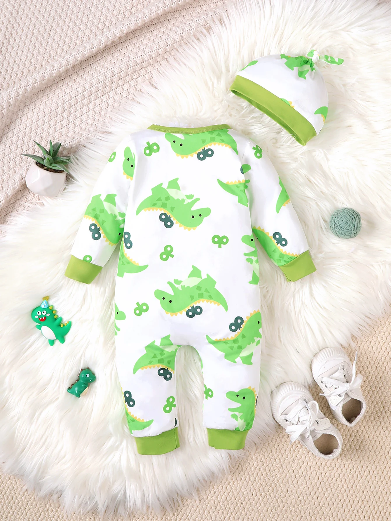 Winter Newborn Infant Baby Boys Romper Bear Print Long Sleeve Button Up Front Rompers Kids Onepiece Soft Fashion Baby Clothing
