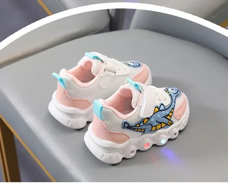 LED Children Cute Cartoon Boys Casual Sneaker for Children Shoes Girl Mesh Breathable Lighting Shoes Baby Illuminated Shoe
