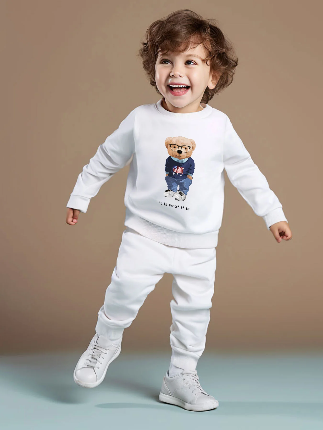 Boys round neck long sleeved hoodie set with cartoon glasses, little bear English letter printed versatile pants two-piece 2379A