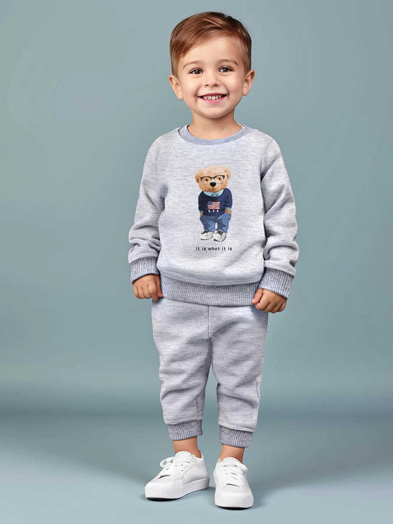 Boys round neck long sleeved hoodie set with cartoon glasses, little bear English letter printed versatile pants two-piece 2379A