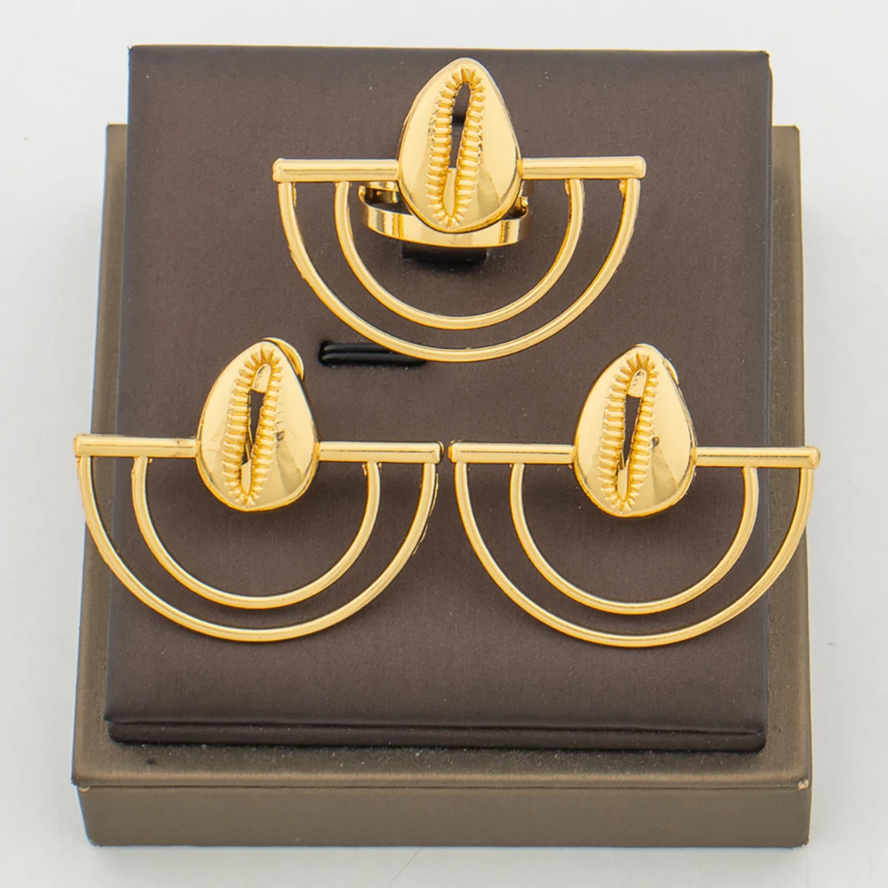 New Design Gold Color Earrings with Ring Jewelry Set for Party African Clip Earrings and Cocktail Ring 2Pcs Set for Weddings