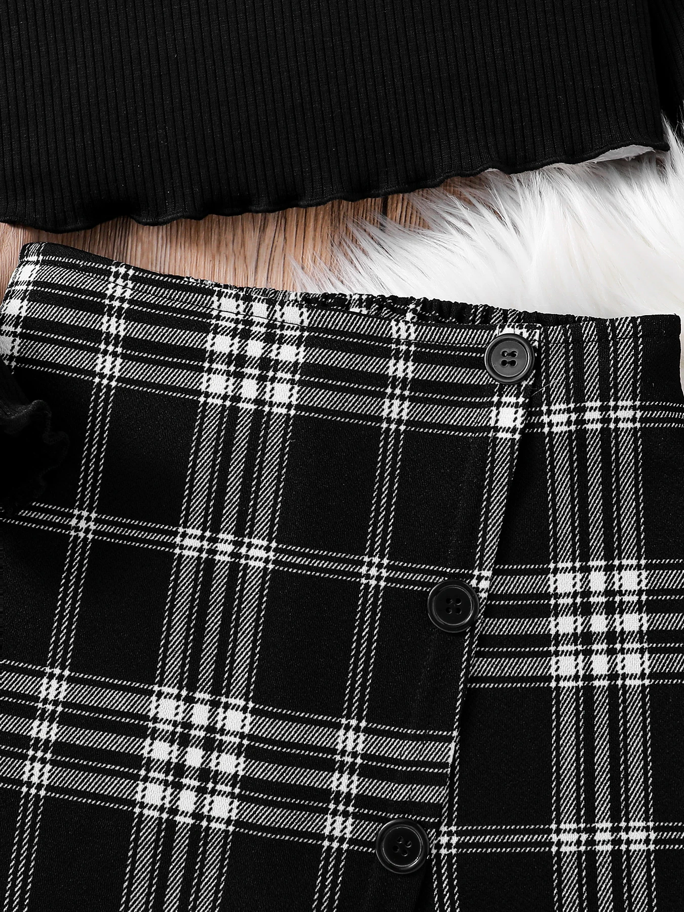 Girls spring new children's fashion casual clothing knitted crew-neck long-sleeved top + asymmetrical plaid skirt 2-piece set