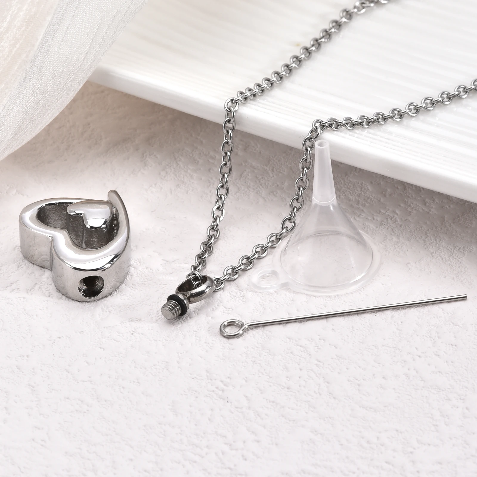 Cremation Jewelry for Ashes for Human Keepsake Stainless Steel Memorial Pendant Cremation Urn Necklace for Human Ashes