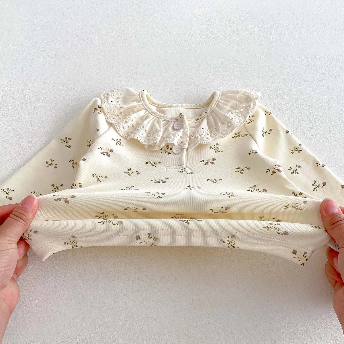 Ins Baby Spring and Autumn Children's Small Floral Baby suit Women's Lace Ruffle Collar Home Clothes 2 pces suit