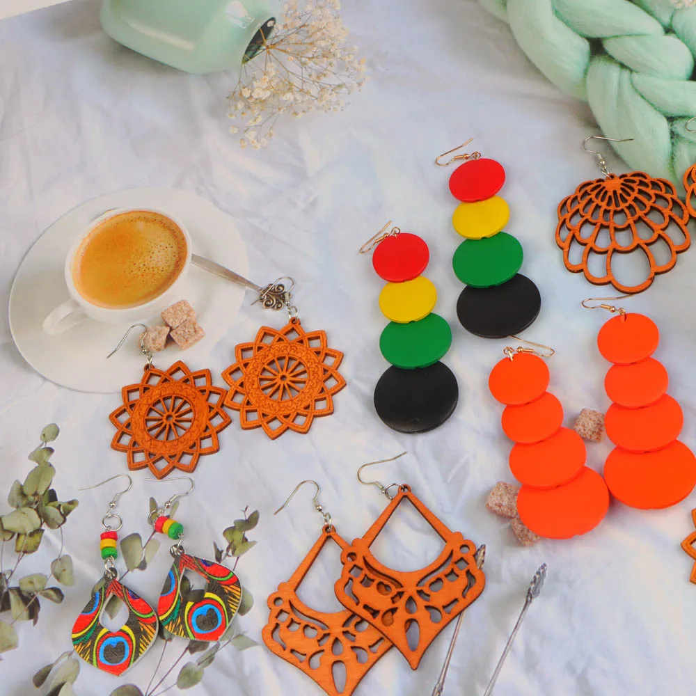 10/20/30/50Pairs/Lot Fashionable Printed Women's Wooden Thread Bohemian Vintage Hanging Earrings Daily Jewelry Randomly Shipped