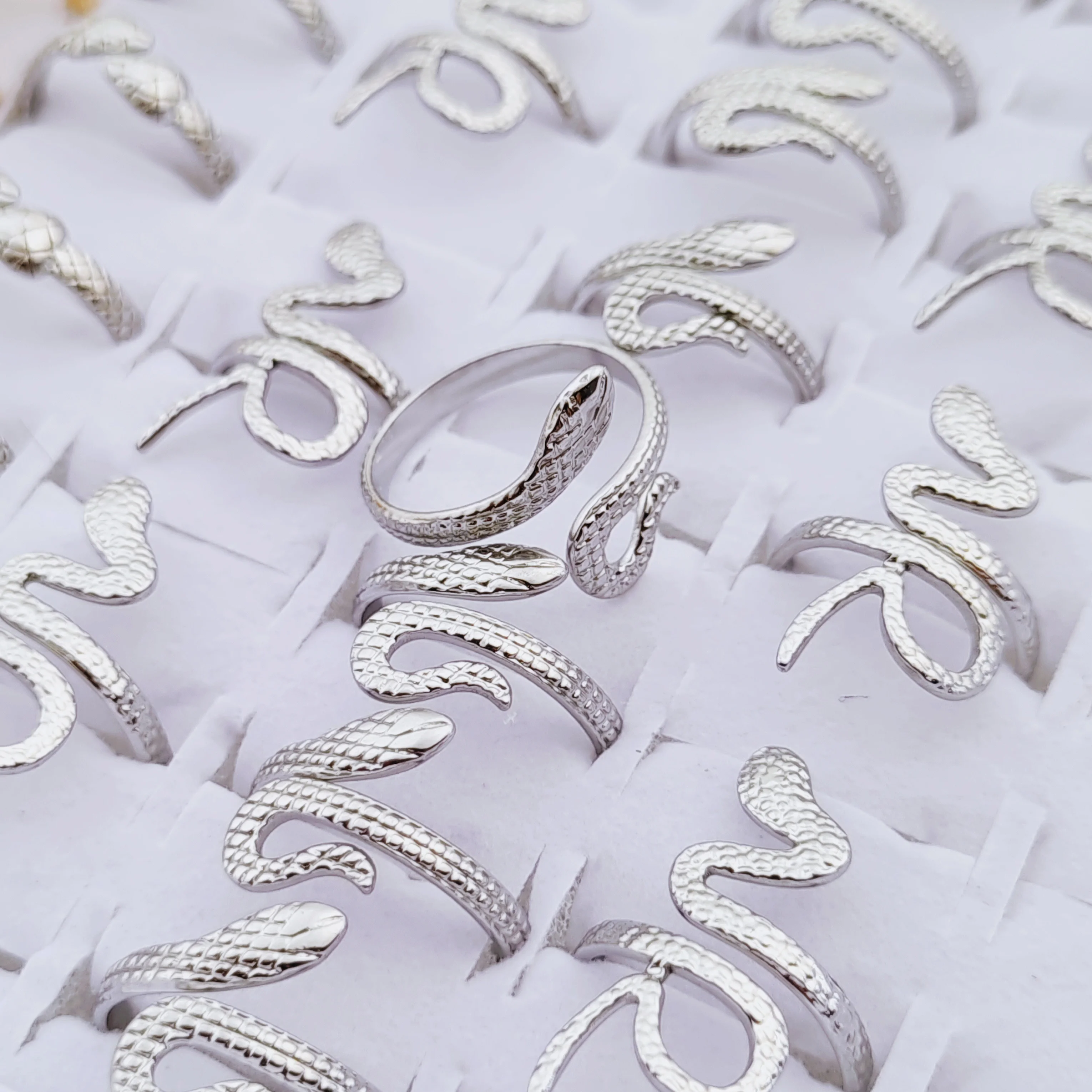 10pcs Wholesale Vintage Gothic Mixed Snake Stainless Steel Ring Punk Adjustable Jewelry for Men and Women Party Gifts