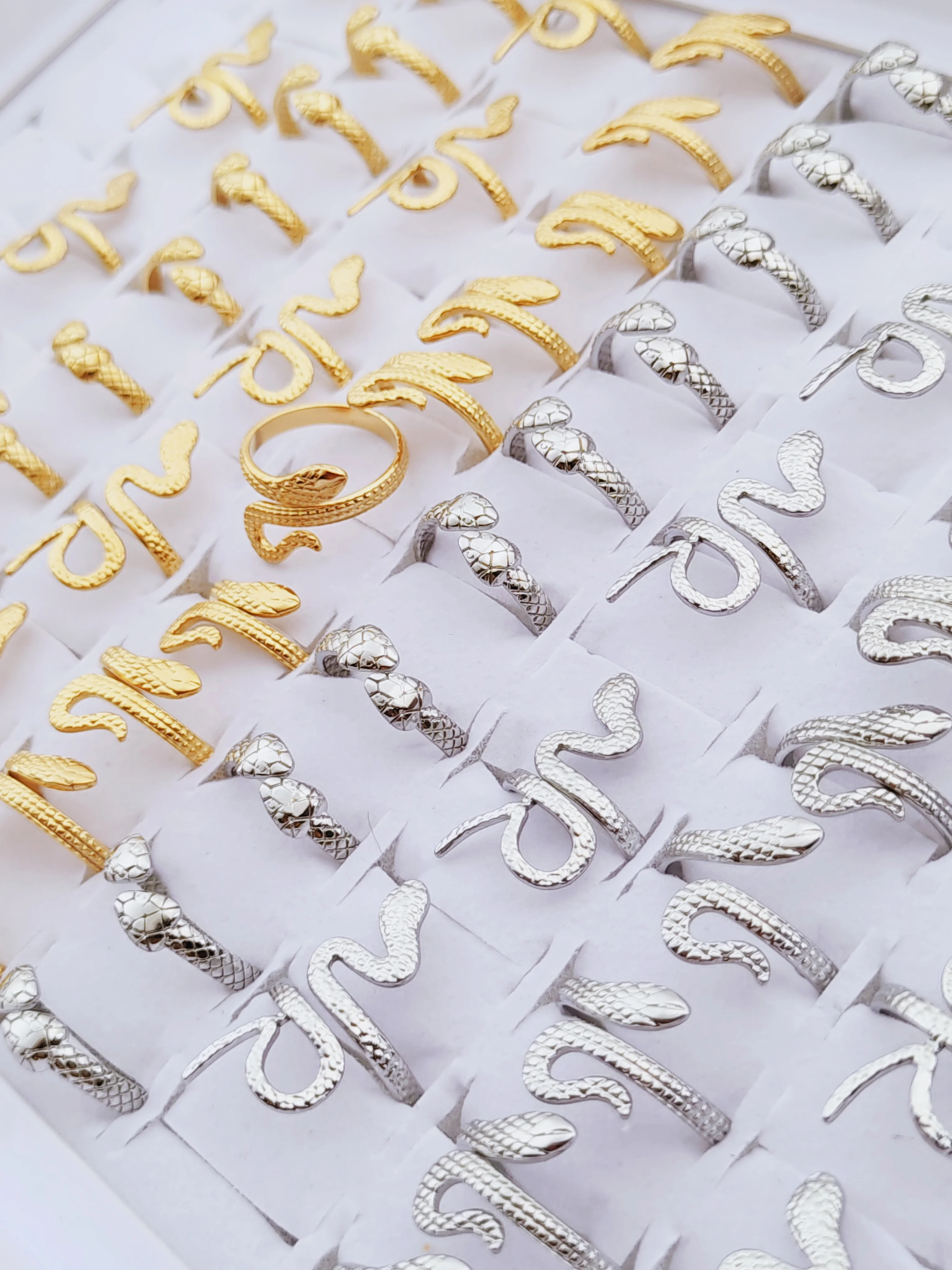 10pcs Wholesale Vintage Gothic Mixed Snake Stainless Steel Ring Punk Adjustable Jewelry for Men and Women Party Gifts