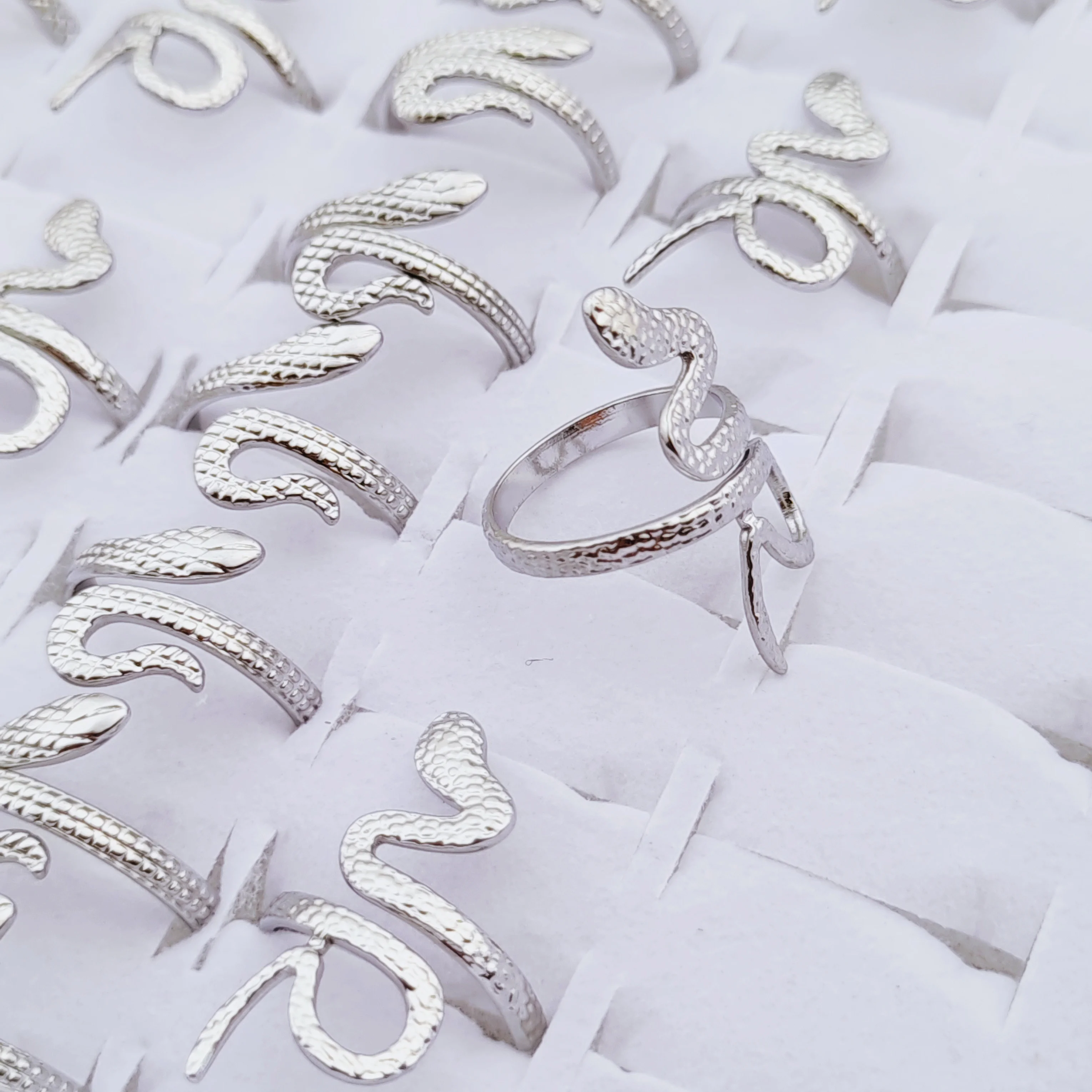 10pcs Wholesale Vintage Gothic Mixed Snake Stainless Steel Ring Punk Adjustable Jewelry for Men and Women Party Gifts