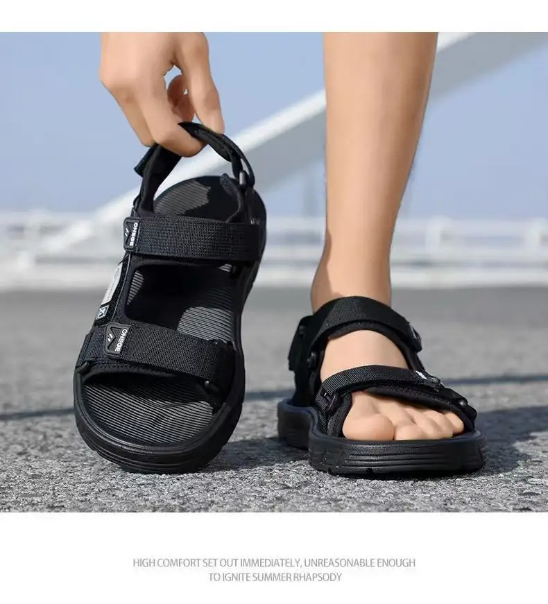 A Pair of Men's New Summer Casual Shoes, Fashionable and Trendy Sports Wear-Resistant Sandals, Cool Beach Shoes