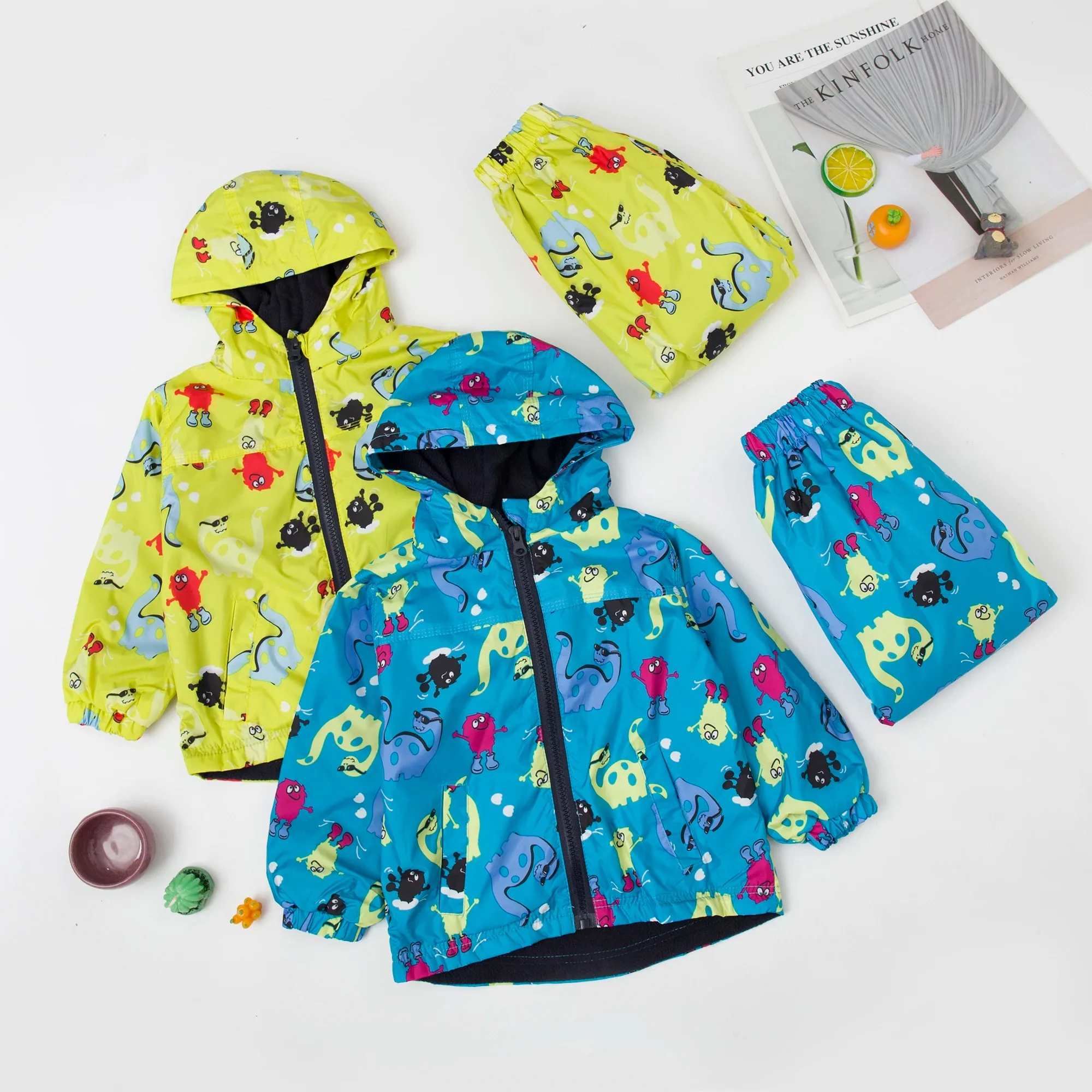 Children's Clothing Sets Cartoon Raincoat Suit Girls Boys Sets Waterproof Top and Pants 2pcs For Kids Hooded Jacket And Trousers