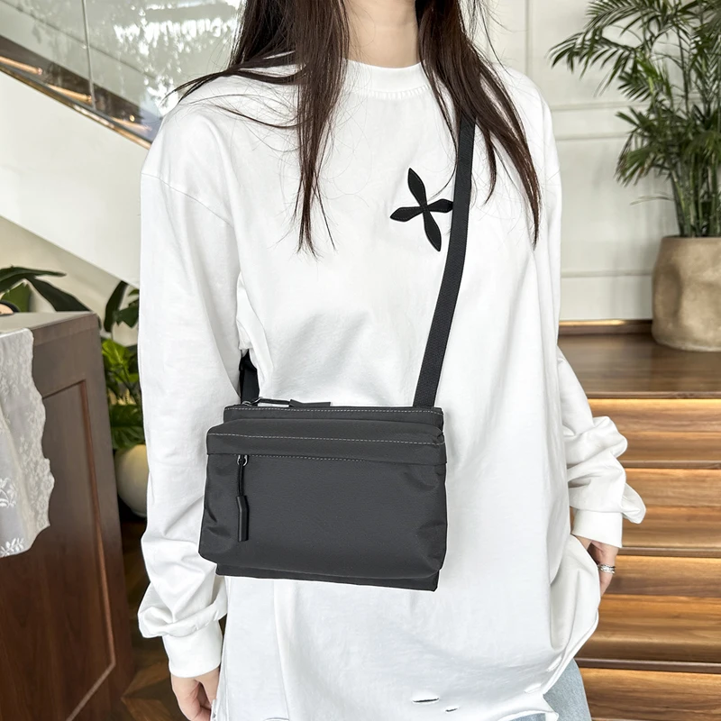 Fashion Leisure Nylon Shoulder Bag Solid Color Waterproof Cross-body Unisex Messenger Bag for Men And Women