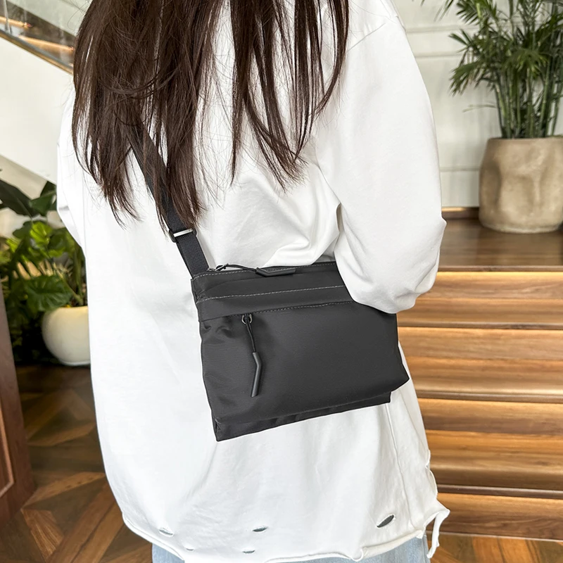 Fashion Leisure Nylon Shoulder Bag Solid Color Waterproof Cross-body Unisex Messenger Bag for Men And Women